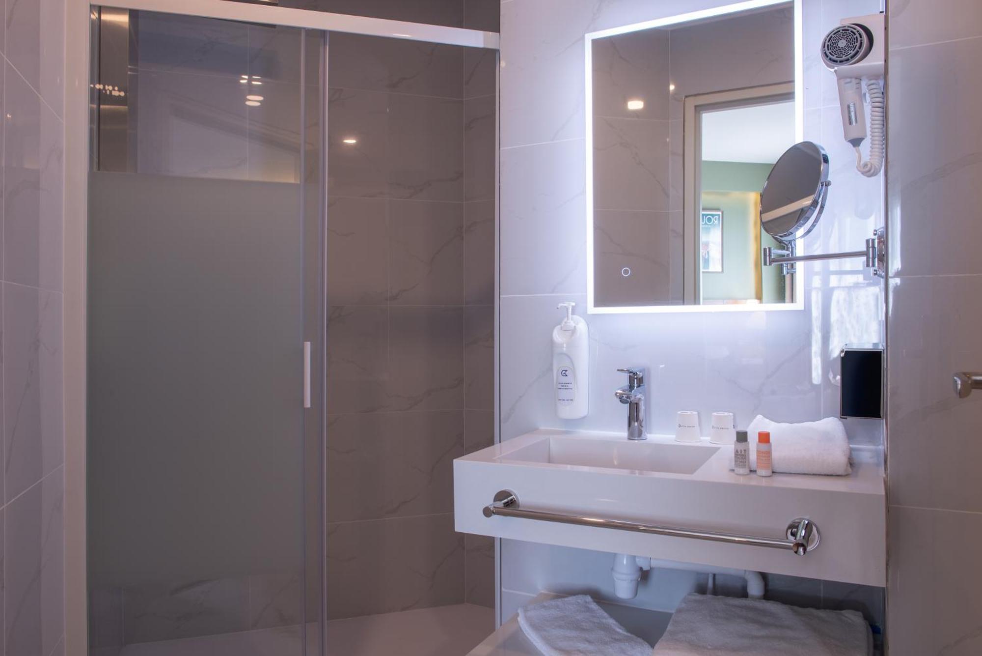 Golden Tulip Dieppe Hotel & Spa Saint-Aubin-sur-Scie Екстер'єр фото
